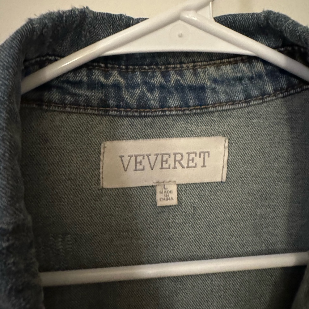 Veveret destructed denim jacket - Picture 7 of 7